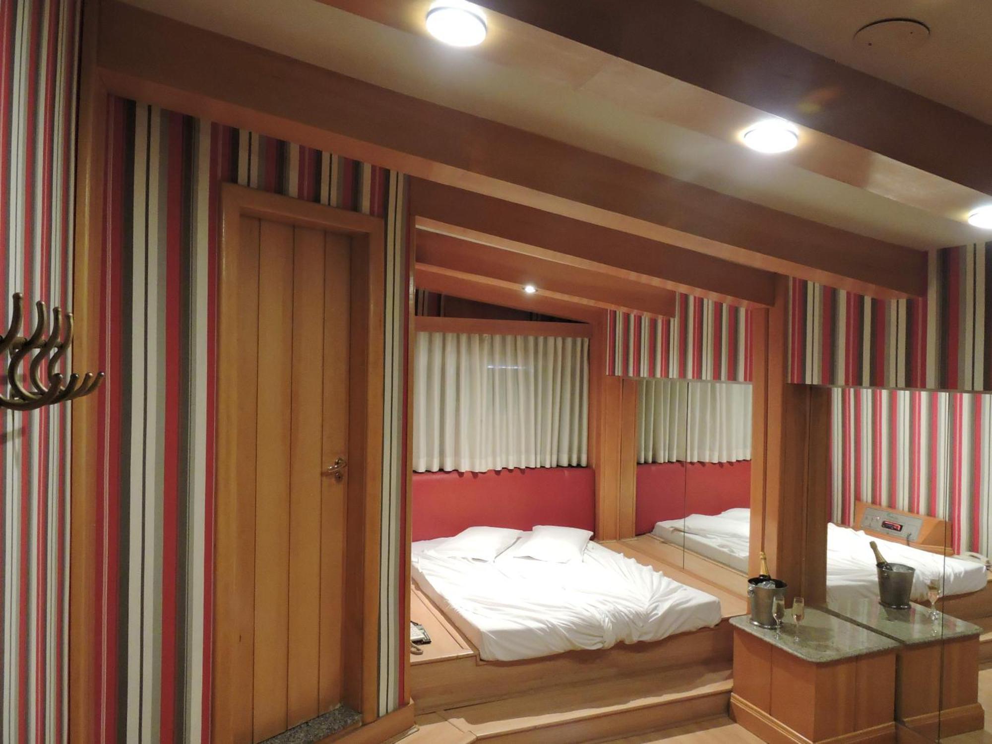 Motel Chalet (Adults Only) Бело Оризонти Екстериор снимка